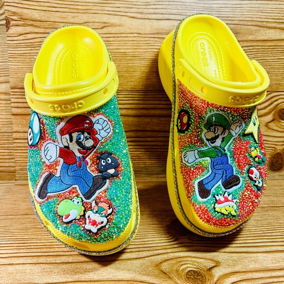 Super Mario Brothers Crush Platform Wedge Yellow Full Bling Crocs NWOB - Picture 1 of 10
